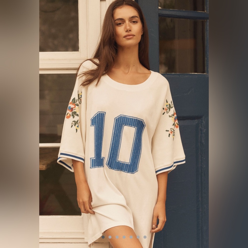 Anthropologie Lyre Bird White and Blue Embroidered Blouse